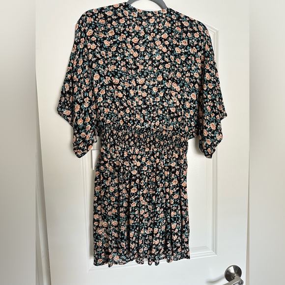 NWT -O’Neill mini summer dress - floral - Picture 4 of 6